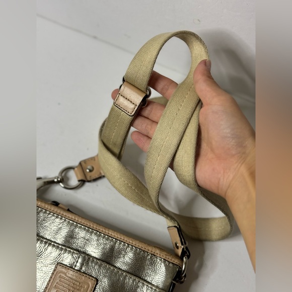 Coach Swingpack East Metallic Silve Crossbody Bag Leather Trim Adjustable Strap - Picture 12 of 13